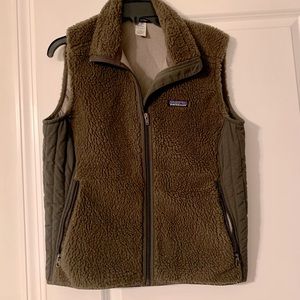 Patagonia green vest